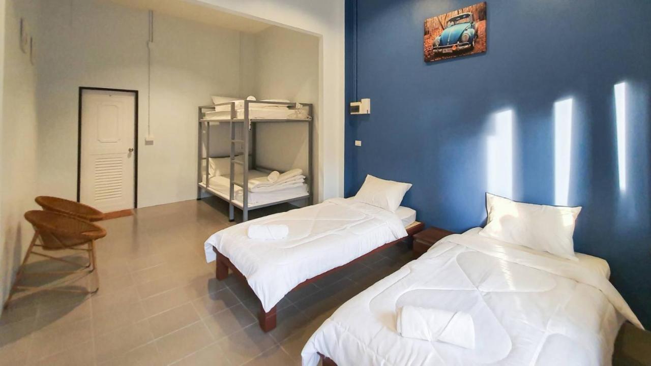Hostel We Khaolak *