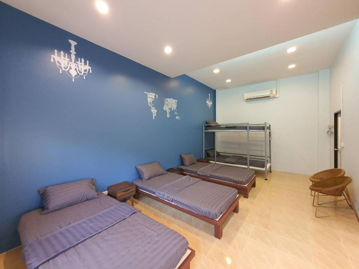 We Khaolak Hostel Khao Lak
